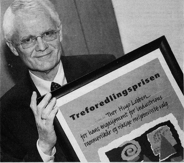 Treforedlingsprisen 2004 til Thor Hugo Lobben
